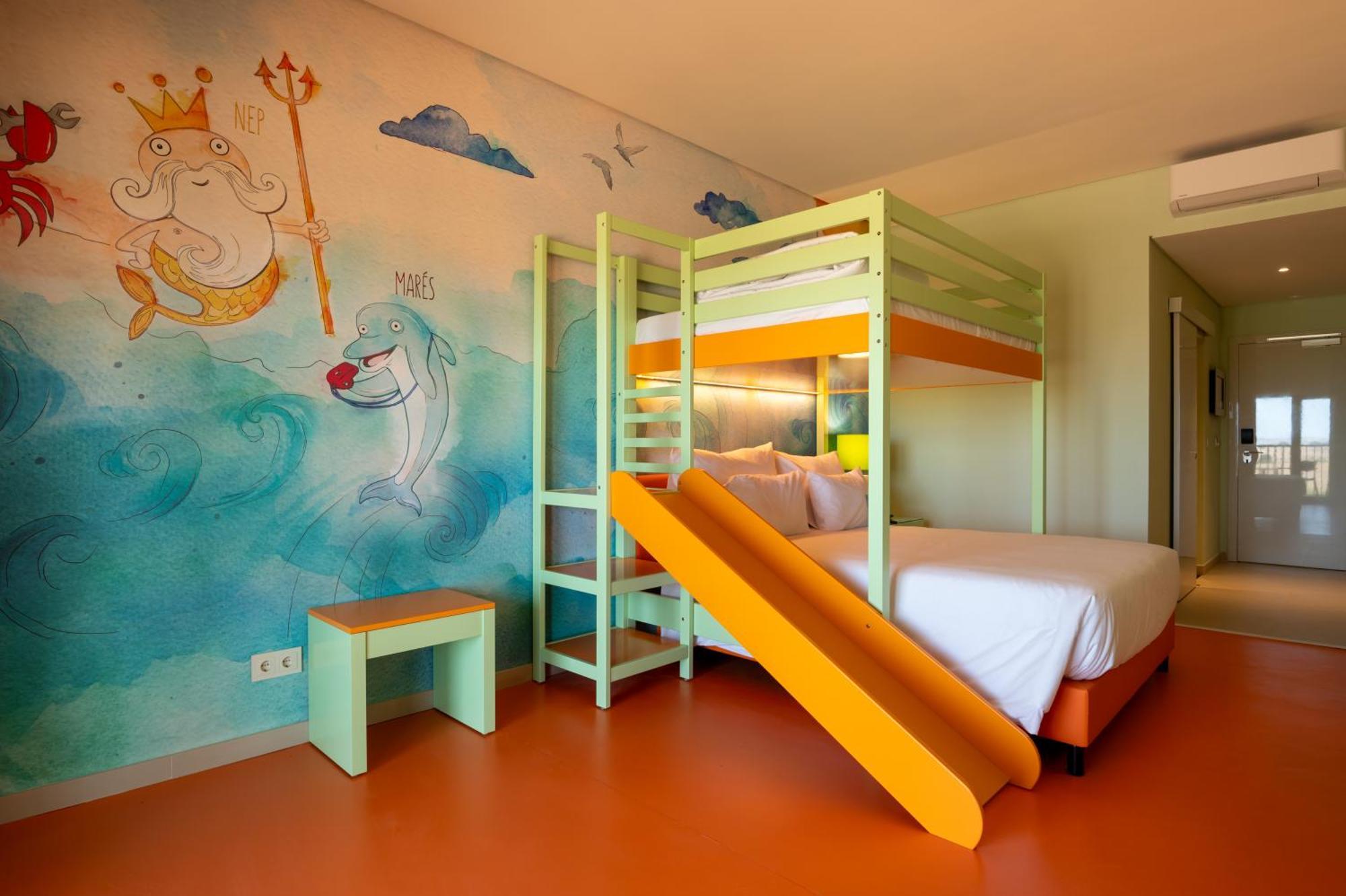 Gale Nep Kids Hotel